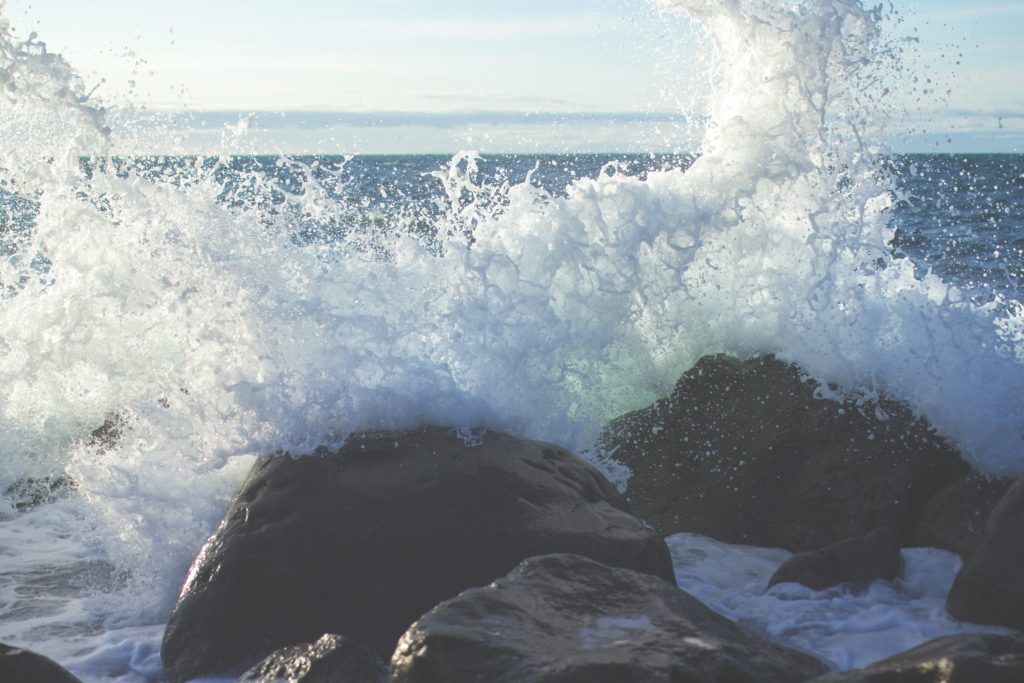 Buying Commercial Property|Making Offers and Negotiating Deals ocean waves 1024x683 - Buying Commercial Property|Making Offers and Negotiating Deals