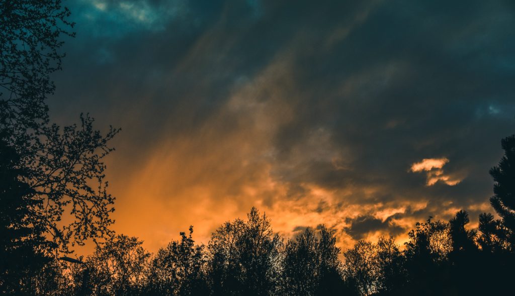 Commercial Property Online Auctions|Why Buy or Sell on Them? sky dusk 1024x589 - Commercial Property Online Auctions|Why Buy or Sell on Them?